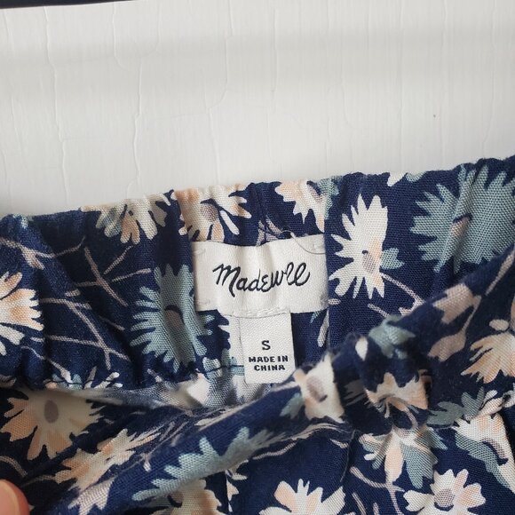Drapey Pull-On Shorts in French Floral - Picture 3 of 5